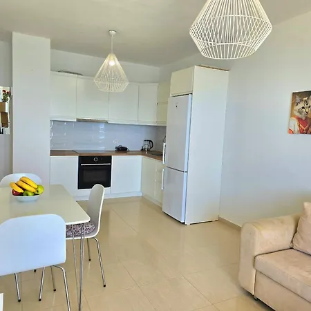 Sea Vista Apartment With Balcony 158 * דורס