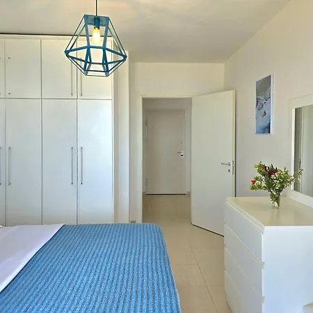 Sea Vista Apartment *
