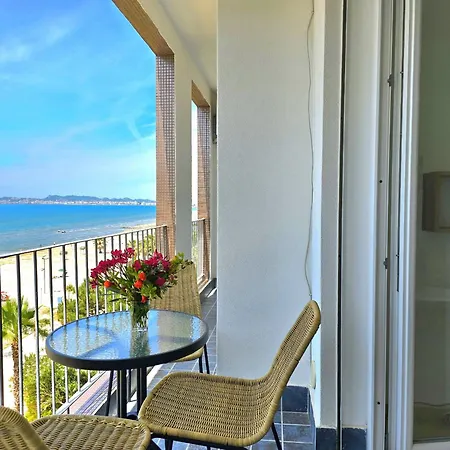 Sea Vista Apartment With Balcony 158 דירה *