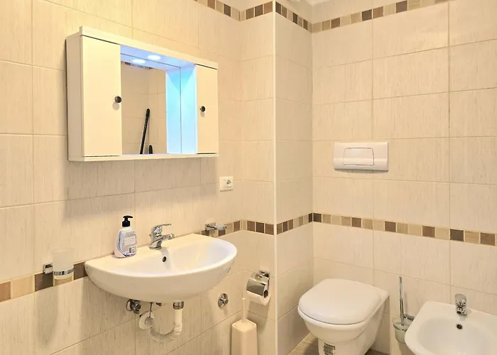 Sea Vista 158 *