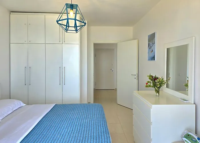 Sea Vista 158 公寓 *